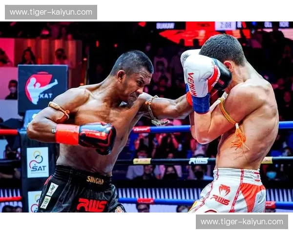 泰拳传奇与自由搏击巨星的巅峰对决：播求vs维克多，一场超越胜负的荣耀之战